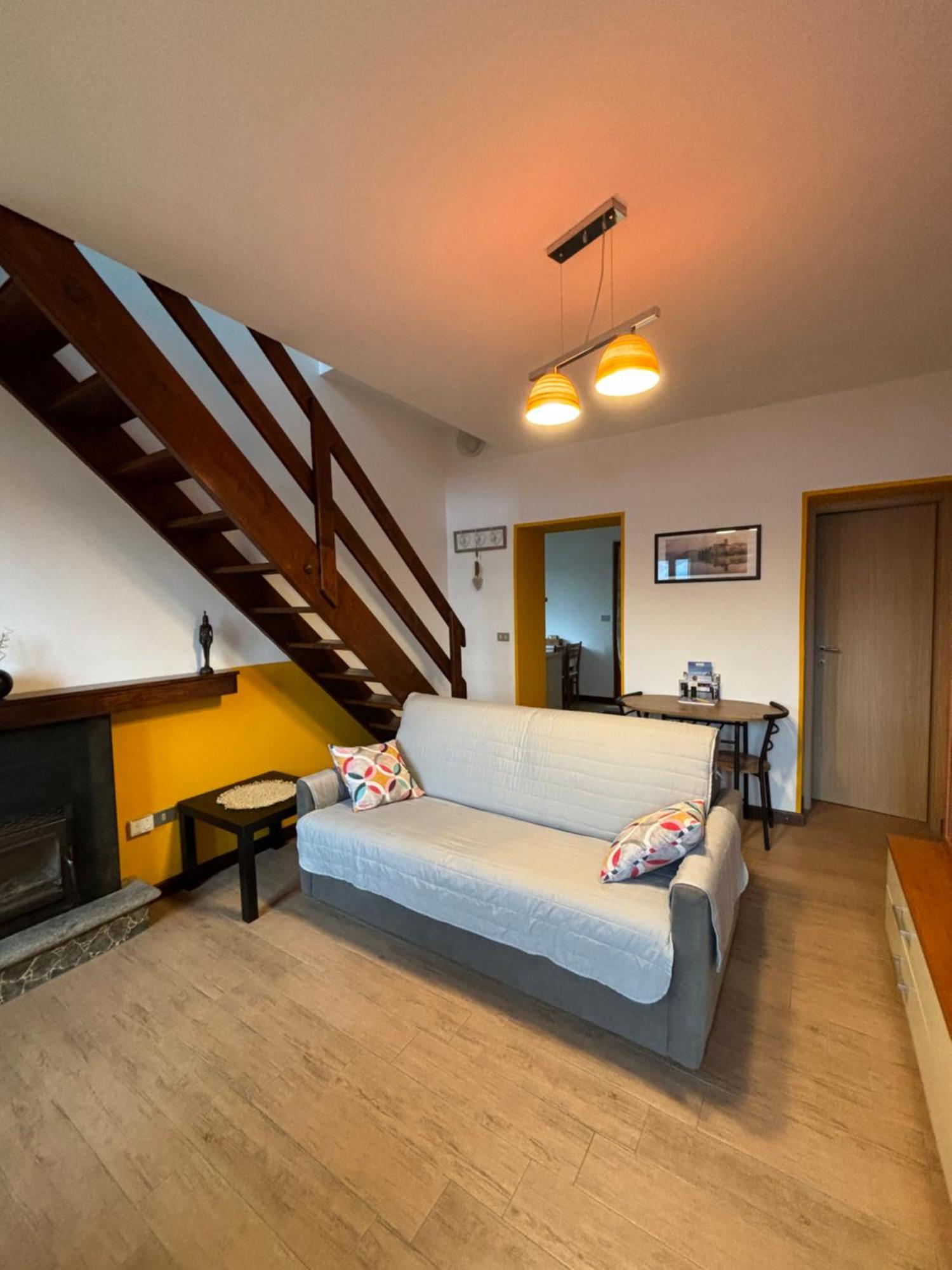 Ferienwohnung Casa Zoe Ameno Exterior foto