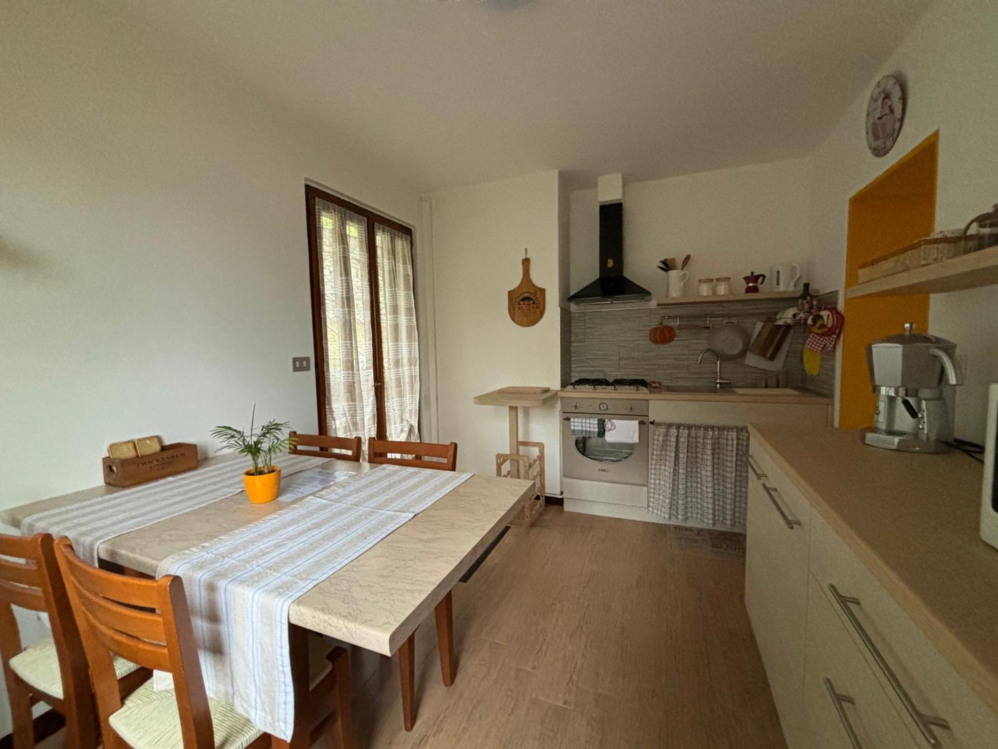 Ferienwohnung Casa Zoe Ameno Exterior foto