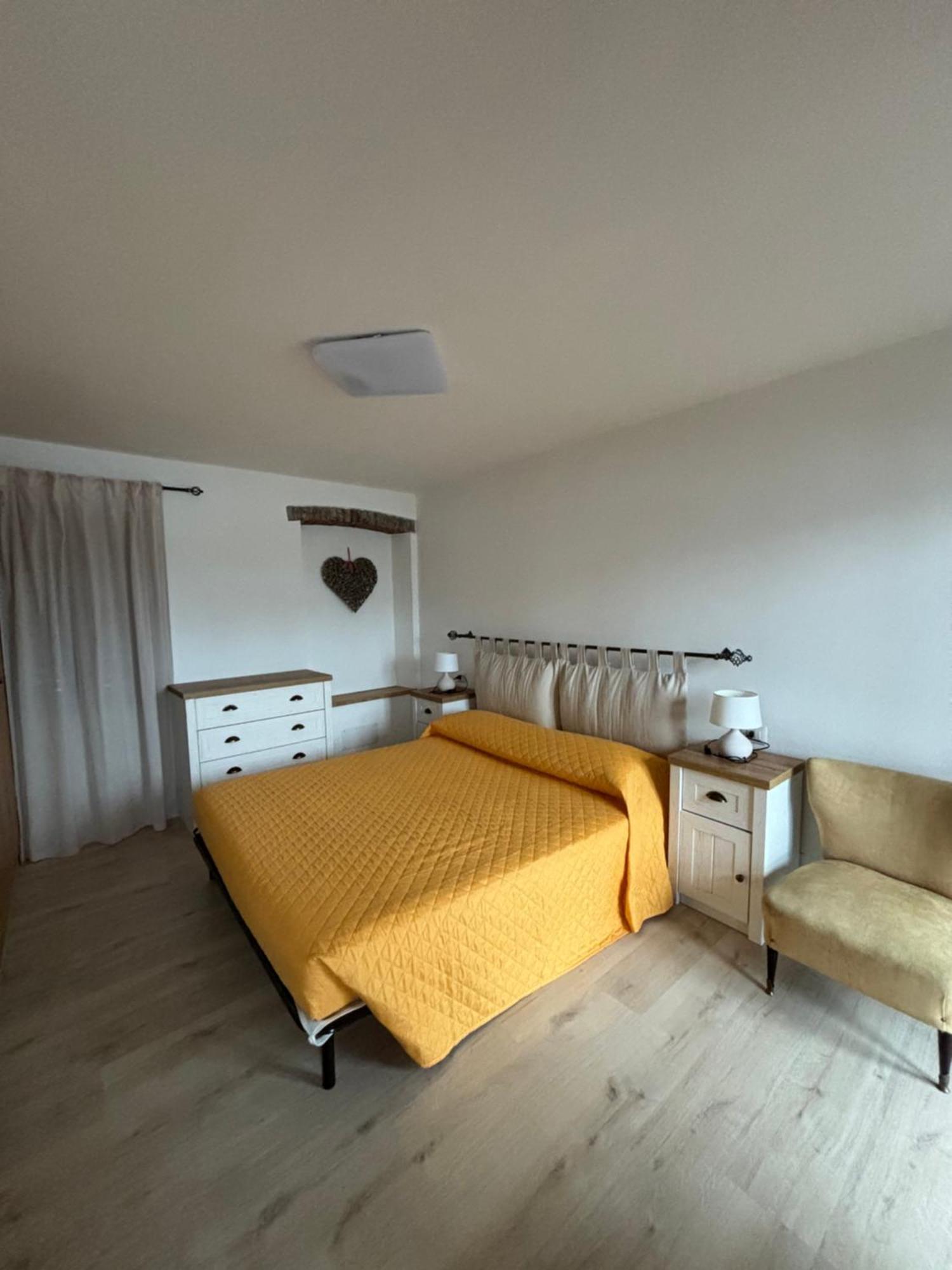 Ferienwohnung Casa Zoe Ameno Exterior foto