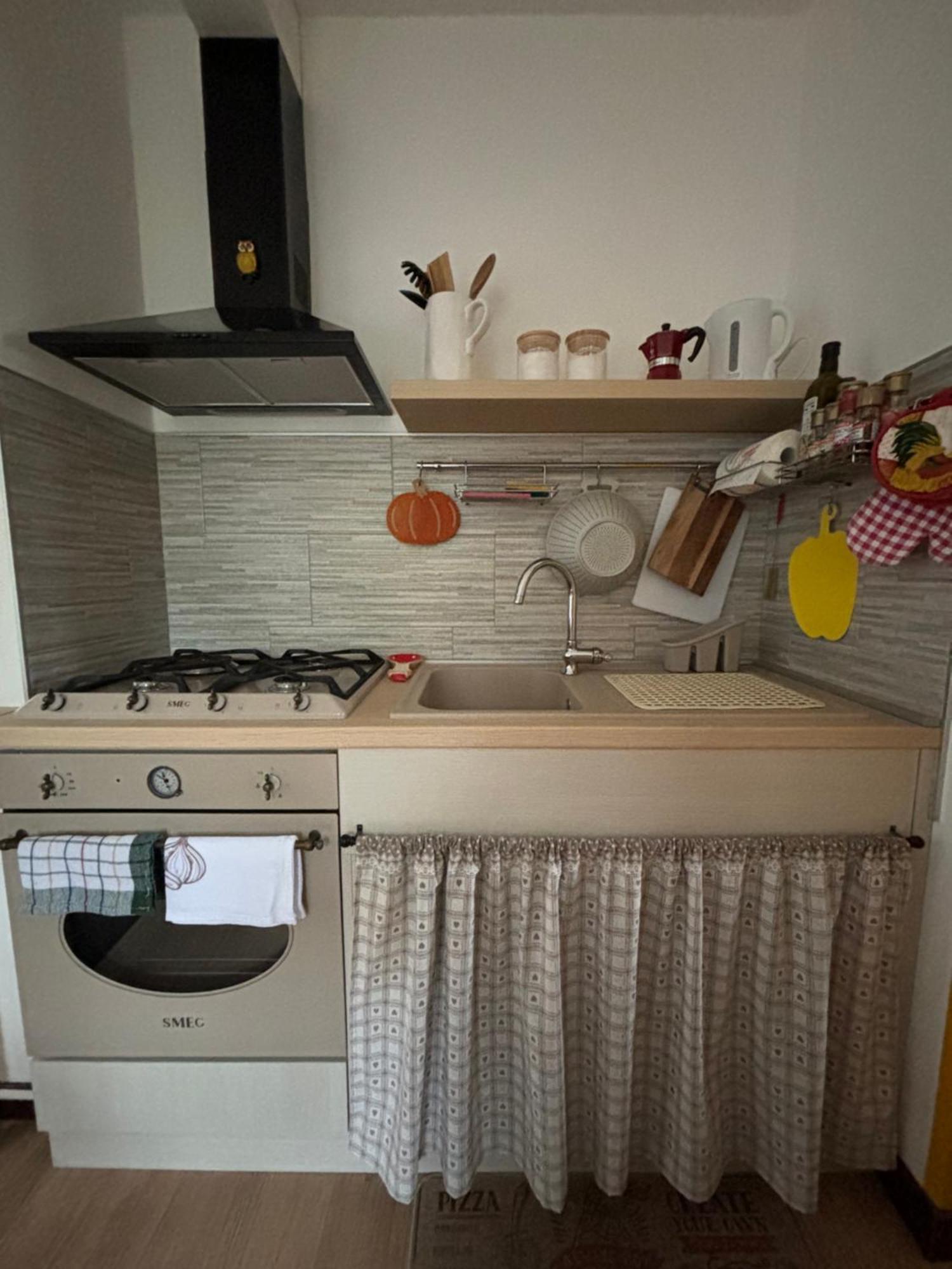 Ferienwohnung Casa Zoe Ameno Exterior foto