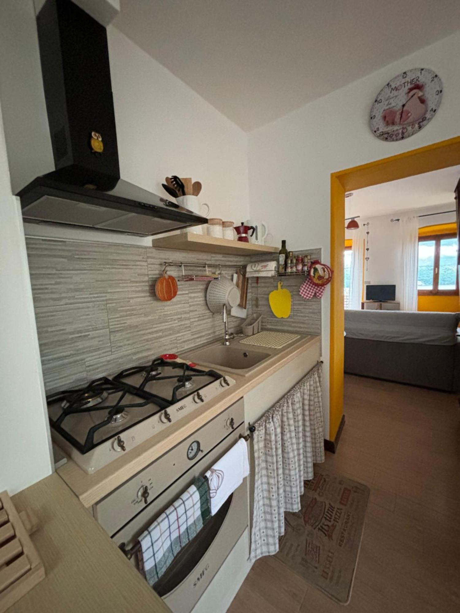 Ferienwohnung Casa Zoe Ameno Exterior foto